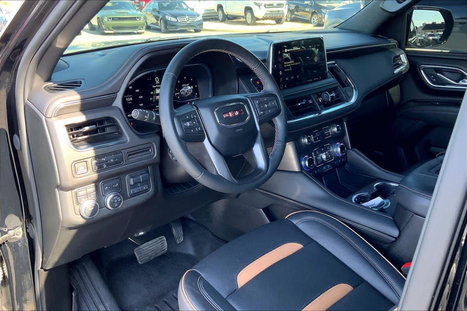 Used 2023 Onyx Black GMC AT4 image 28