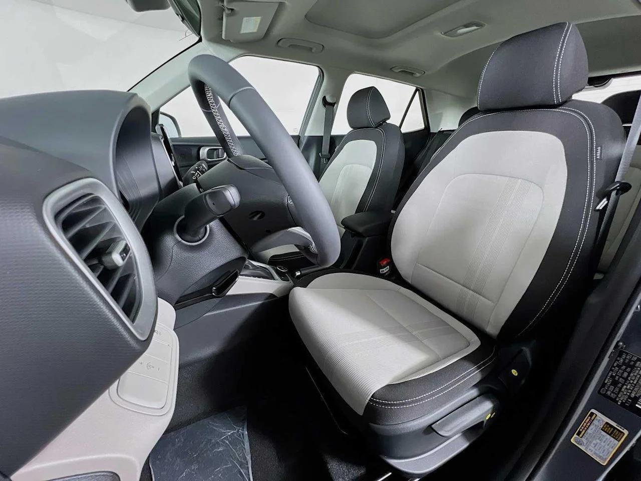 2026 Hyundai Venue — photo 13