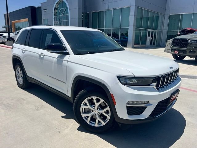 Used 2023 White Jeep Limited image 1