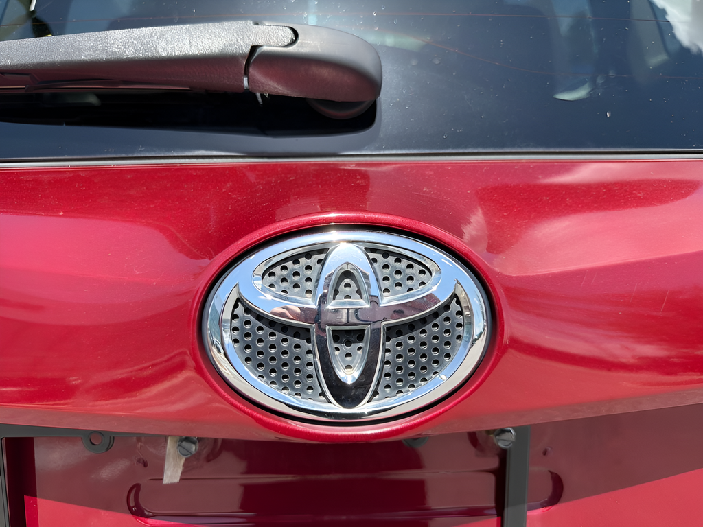 Used 2018 Red Toyota Limited image 37
