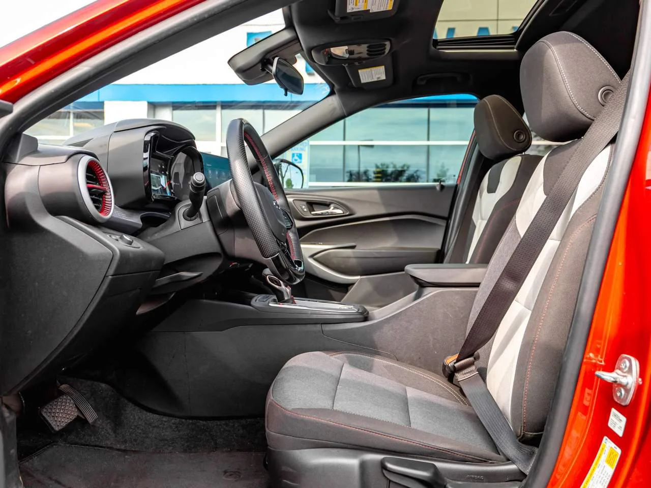2024 Chevrolet Trax RS - Photo 7