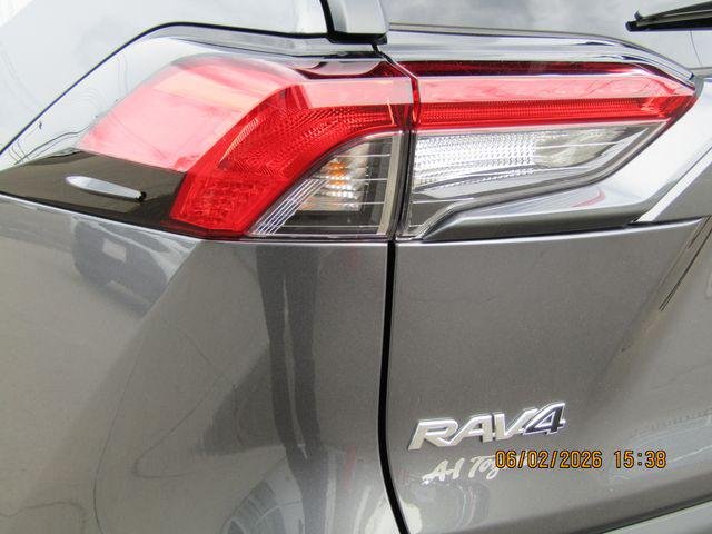 Certified Used 2023 MAGNETIC GRAY MET. Toyota  image 7
