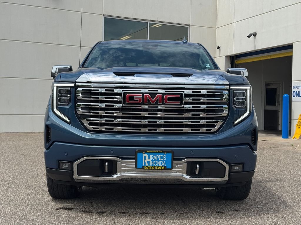 Used 2024 GMC Sierra 1500 Denali with VIN 1GTUUGEL0RZ385392 for sale in Coon Rapids, Minnesota
