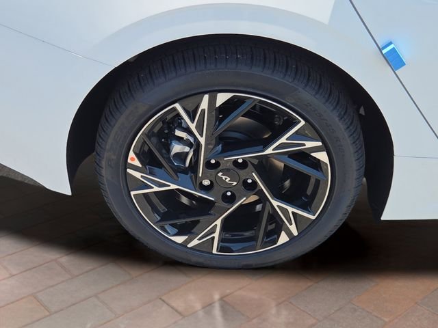 New 2026 Snow White Pearl Kia GT-Line AWD image 4