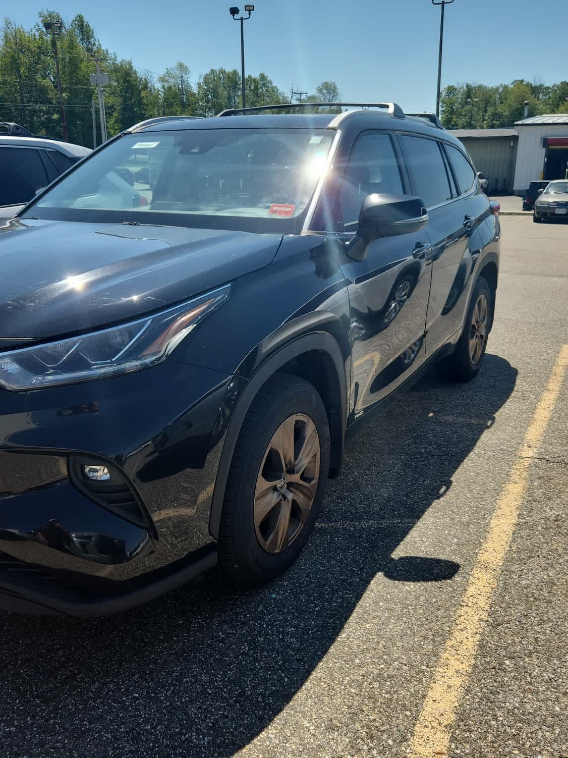 2023 Toyota Highlander Hybrid Bronze Edition