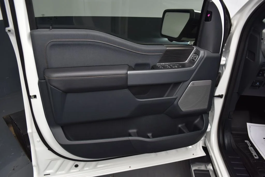 2025 Ford F-150 Lariat - Photo 13