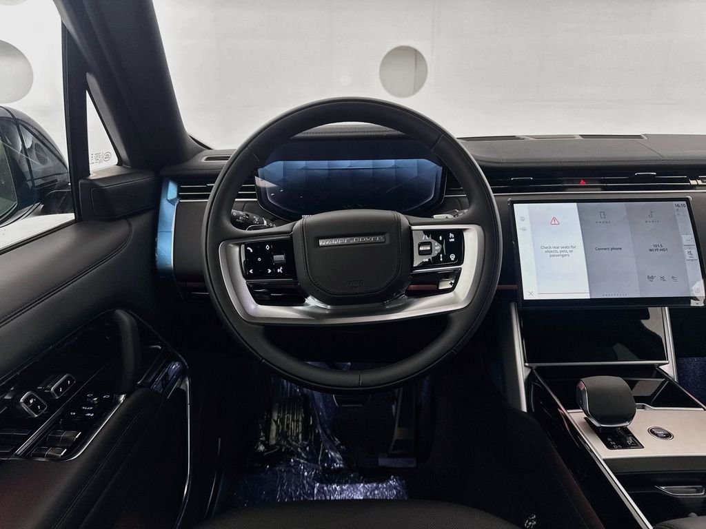 New 2026 Charente Grey Land Rover SE image 23