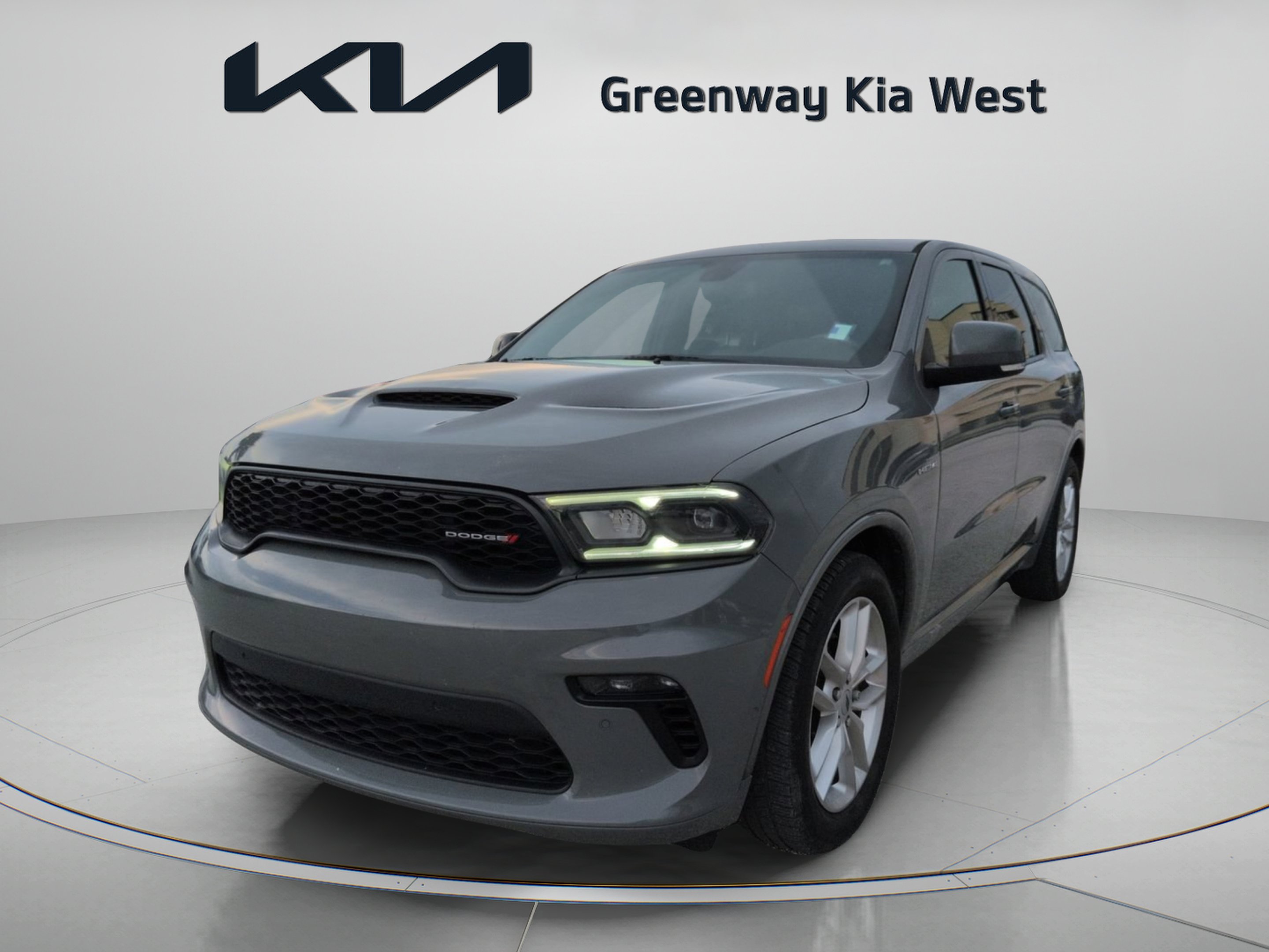 Used 2022 Destroyer Gray Clearcoat Dodge R/T image 3