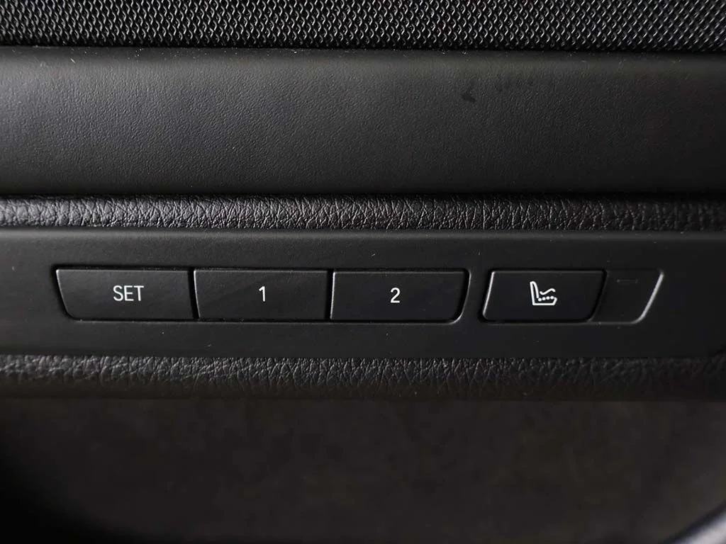 Used 2015 Carbon Black Metallic BMW 550i image 41