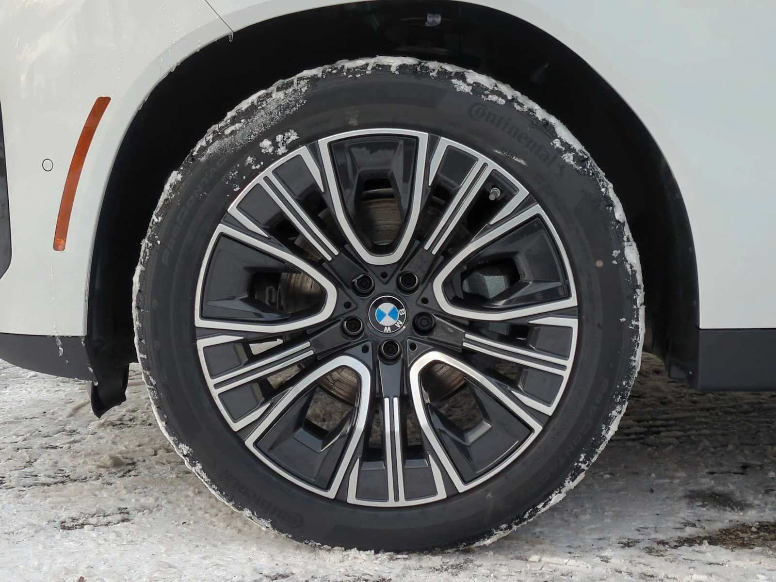 New 2026 Mineral White Metallic BMW 30 xDrive image 14