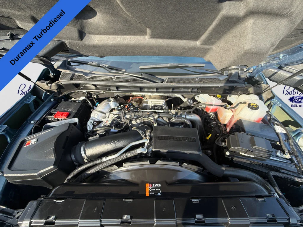 Used 2024 Metallic GMC Denali image 18
