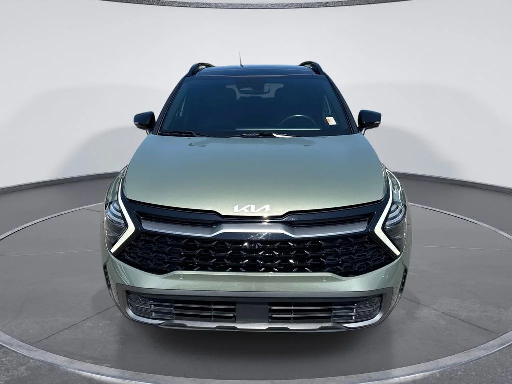 Used 2024 Green Kia X-Pro Prestige image 2