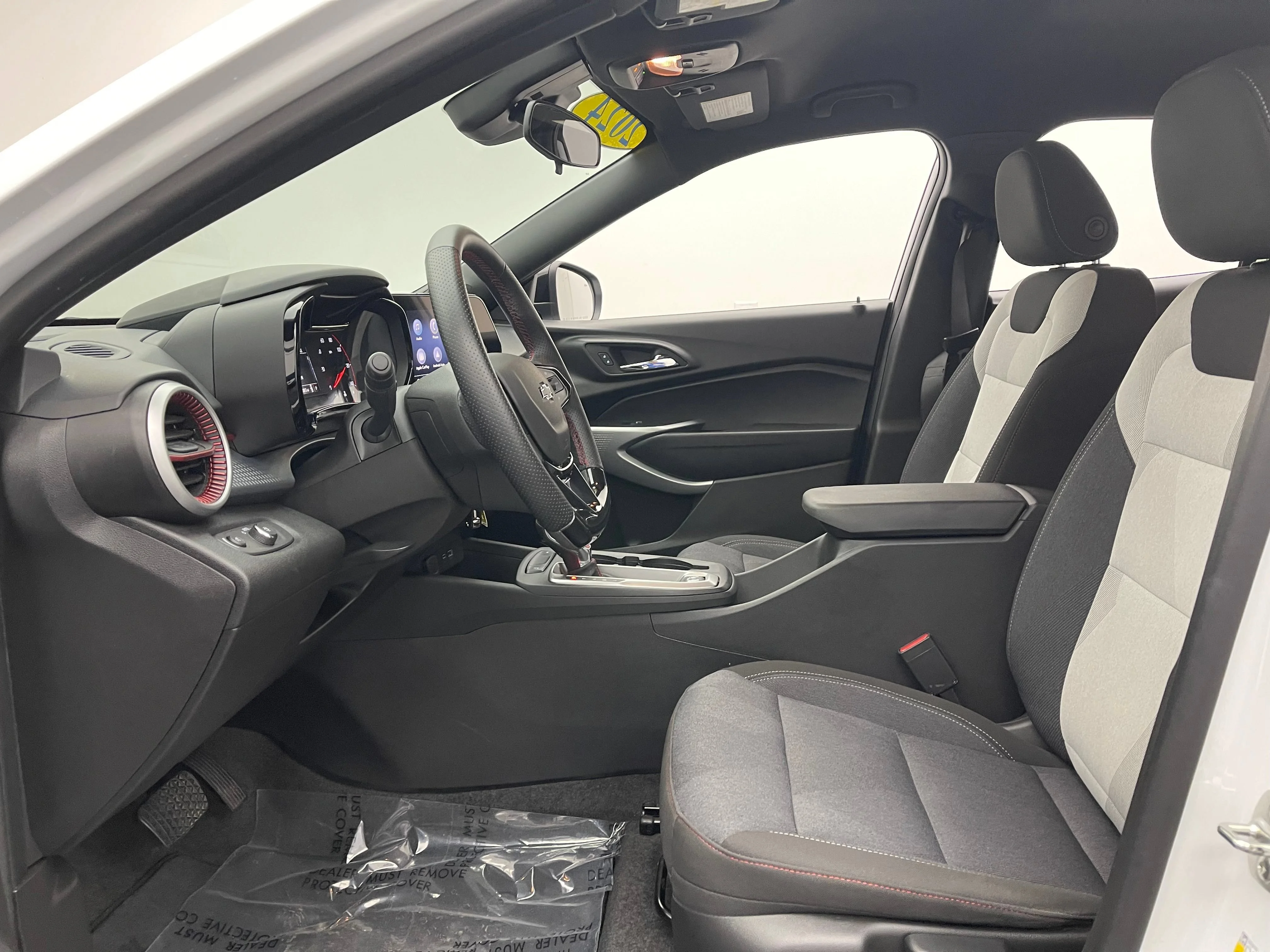 Used 2024 Summit White Chevrolet 1RS image 16