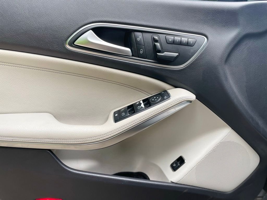 Used 2014 Mountain Gray Metallic Mercedes-Benz CLA 250 image 9