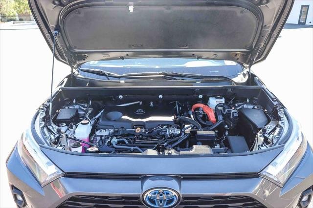 Certified Used 2024 MAGNETIC GRAY MET. Toyota  image 34