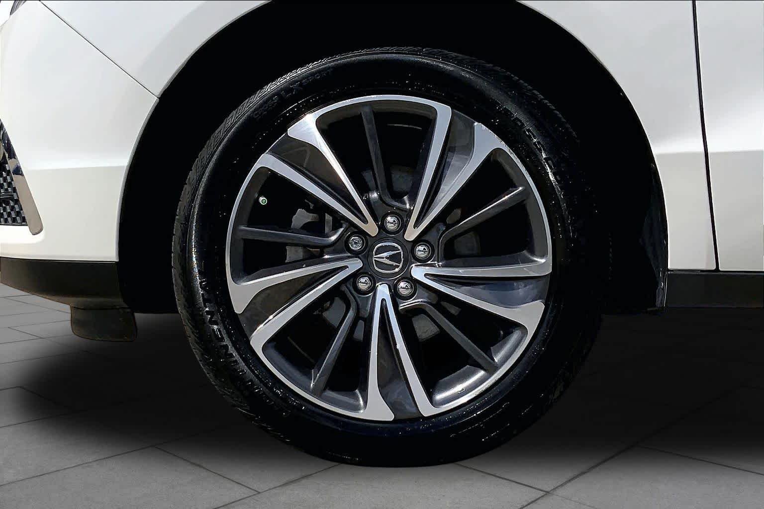 Used 2020 Platinum White Pearl Acura w/Technology Pkg image 11