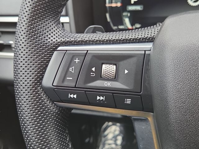2023 Mitsubishi Outlander Plug-In Hybrid SE - Photo 17