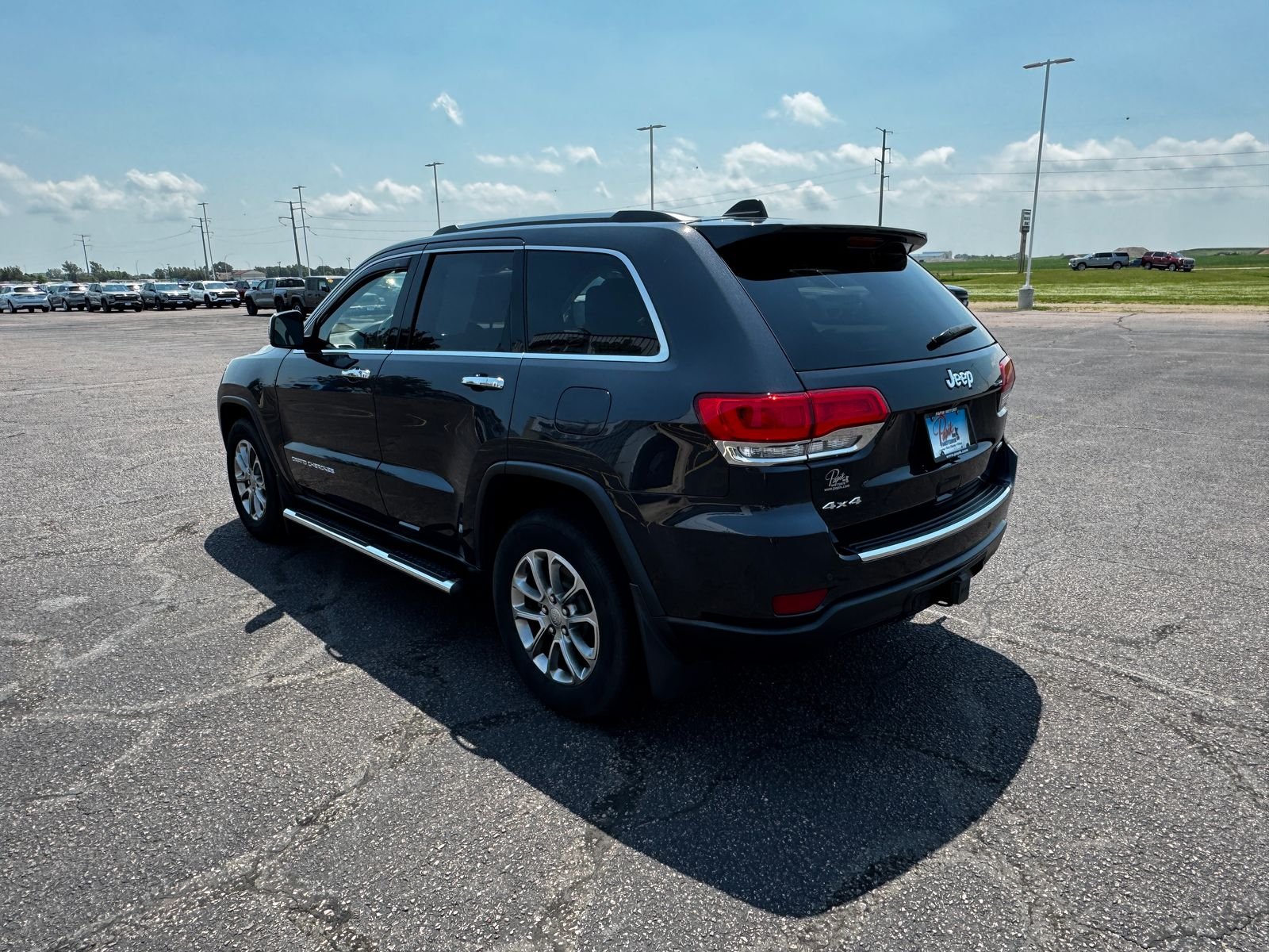 Used 2016 Steel Metallic JEEP Limited image 7