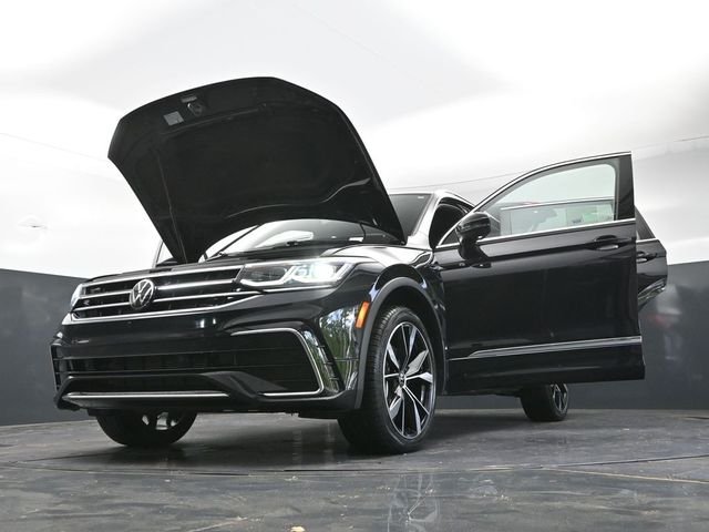 Used 2024 Deep Black Pearl Volkswagen 2.0T SEL R-Line image 45