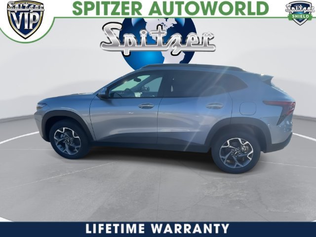 2026 Chevrolet Trax LT - Photo 10