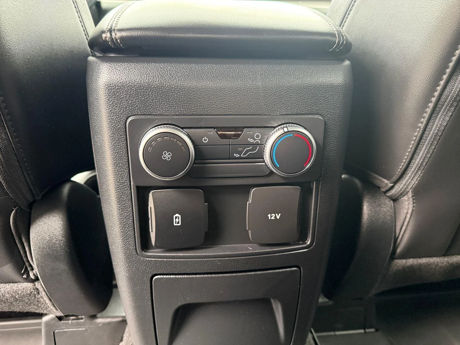 2022 Ford Explorer XLT - Photo 21