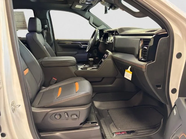 New 2026 White GMC AT4 image 15