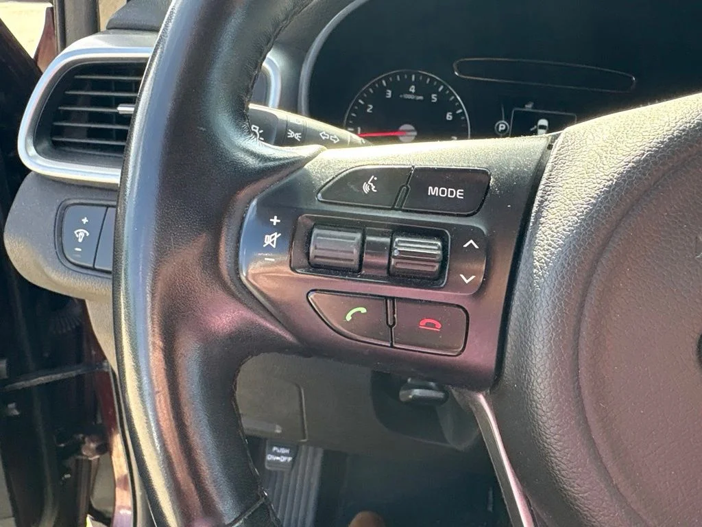 Used 2017 Purple Kia LX image 18