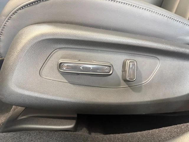 New 2026 Solar Silver Metallic Acura Base image 16