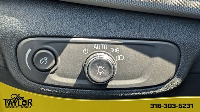 New 2026 Summit White Chevrolet LT image 30