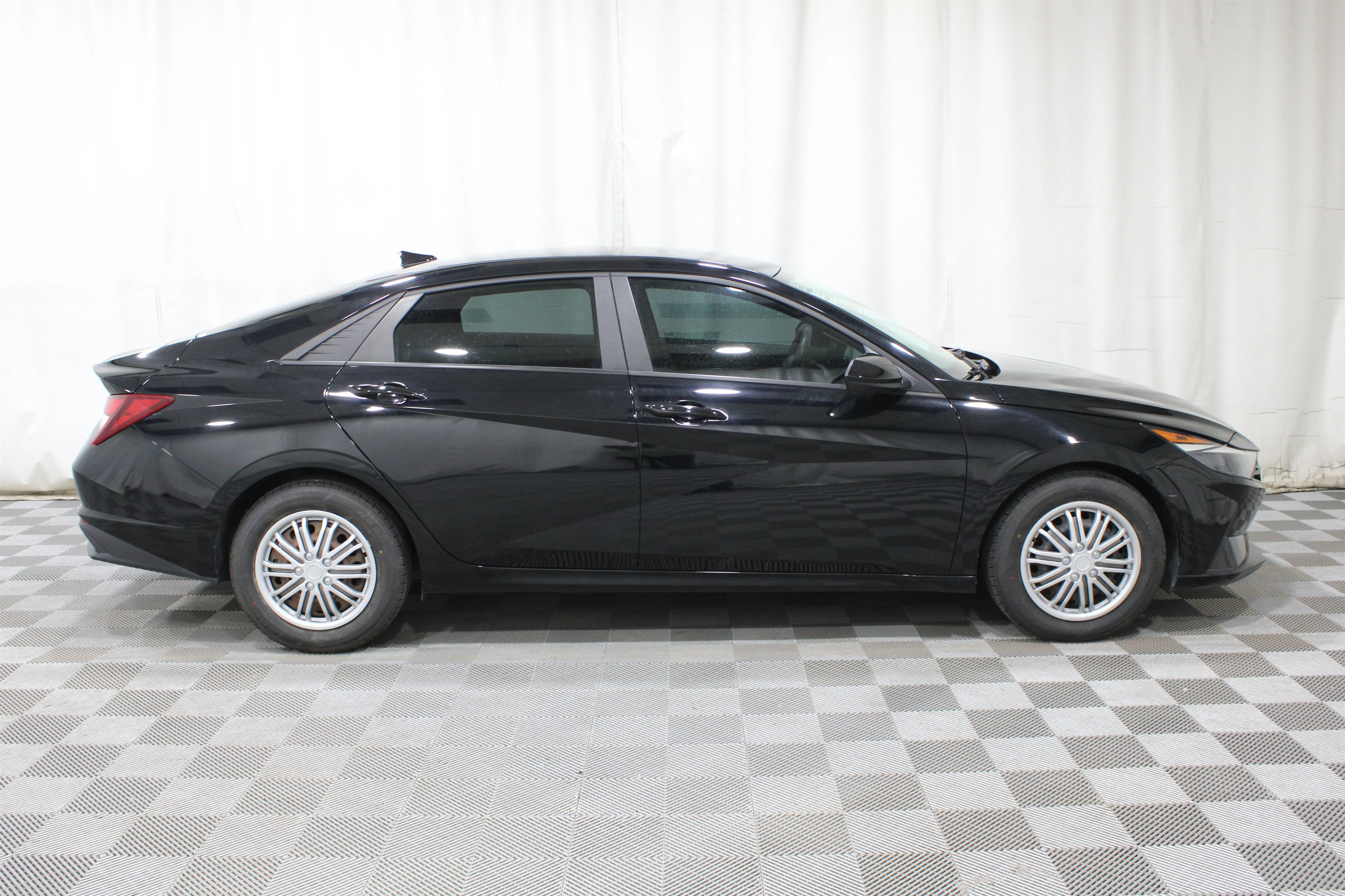Used 2023 Onyx Black Hyundai SEL image 28