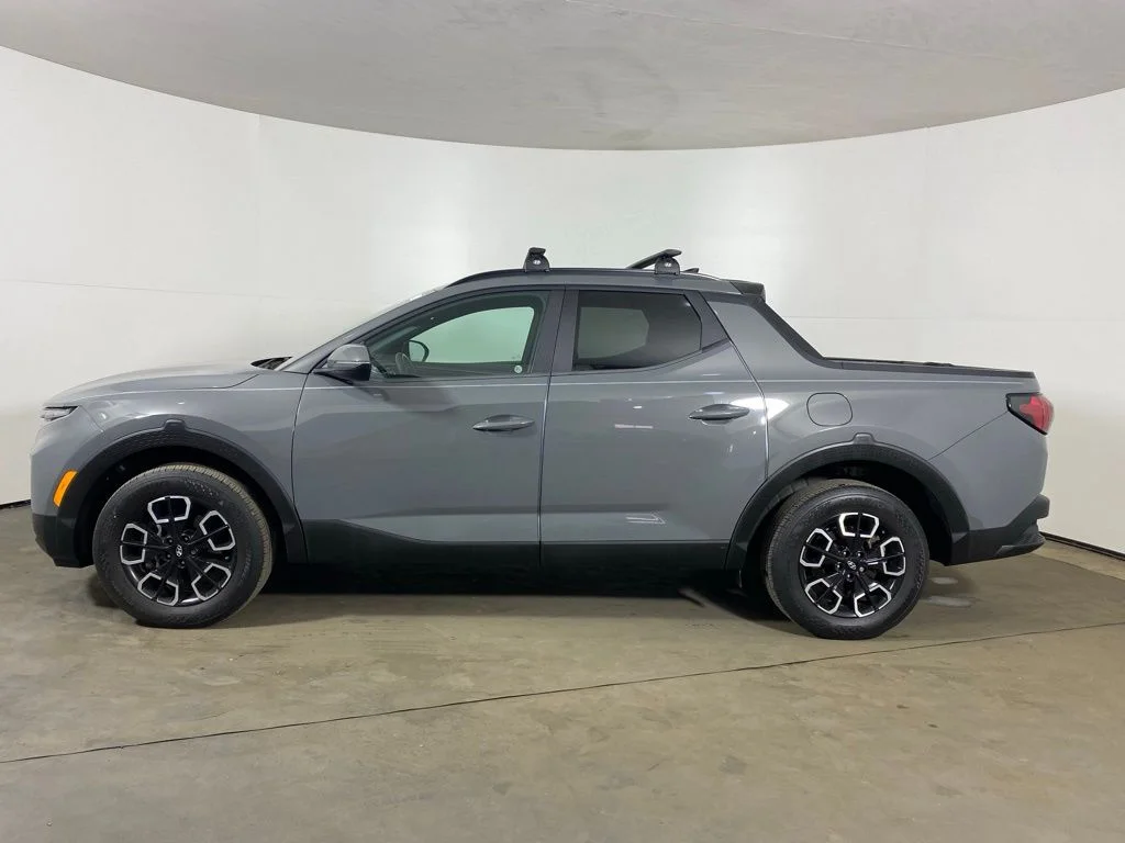 Used 2022 Gray Hyundai SEL Premium image 4