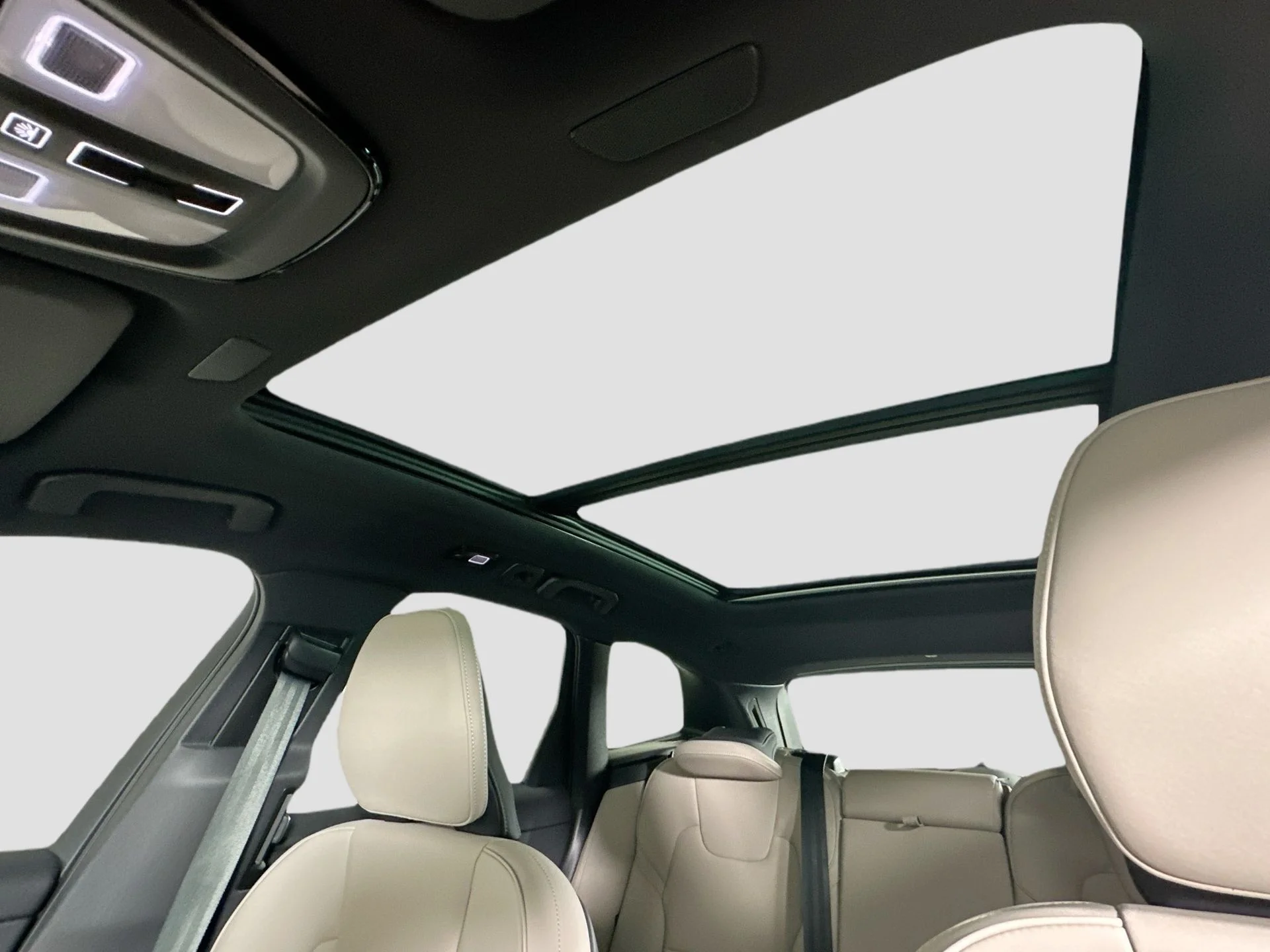 New 2026 Forest Lake Volvo Plus image 22