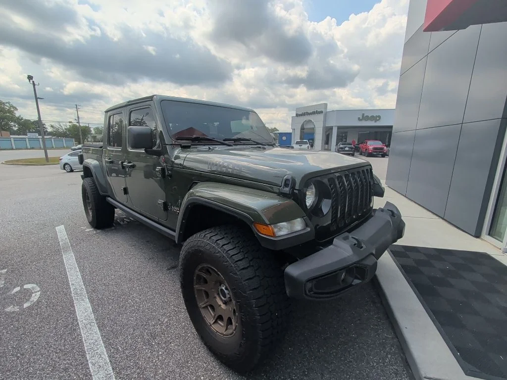Used 2022 Green Jeep Willys image 3