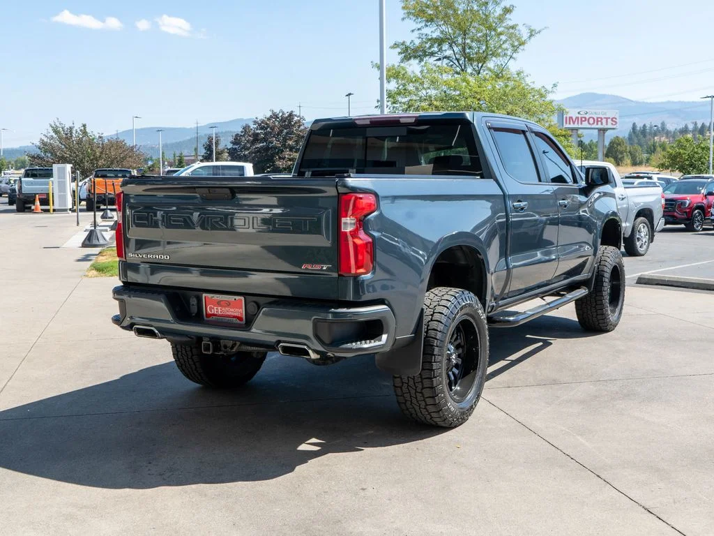 Used 2019 Gray Chevrolet RST image 7