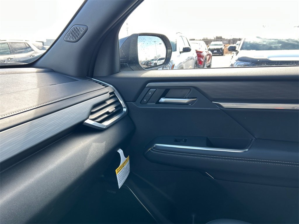 2026 GMC ACADIA - Image 27