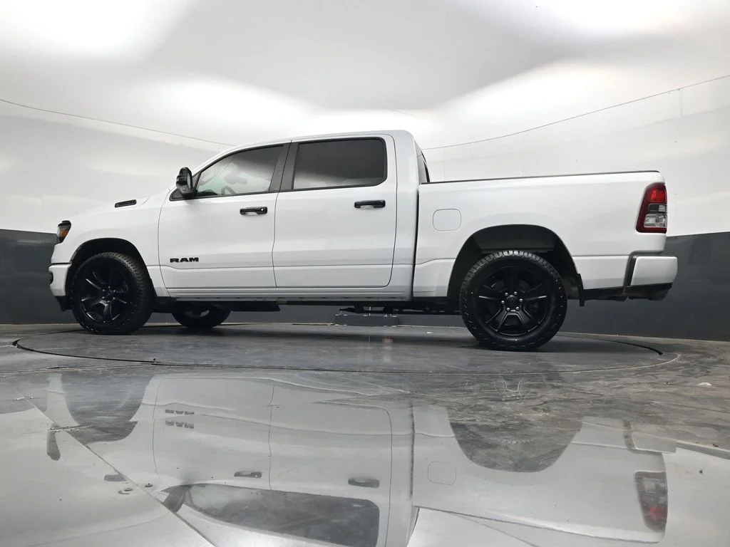 Used 2024 White Ram Big Horn/Lone Star image 39