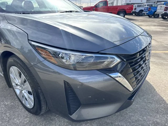 Used 2025 Gray Nissan S image 2