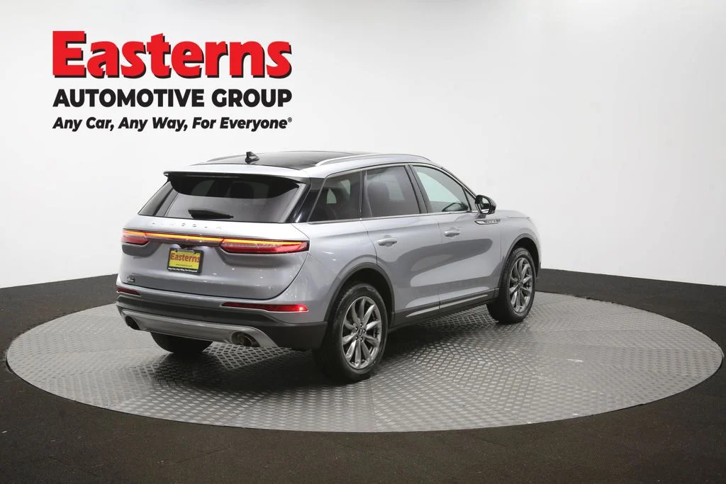 Used 2022 Silver Lincoln Standard image 42