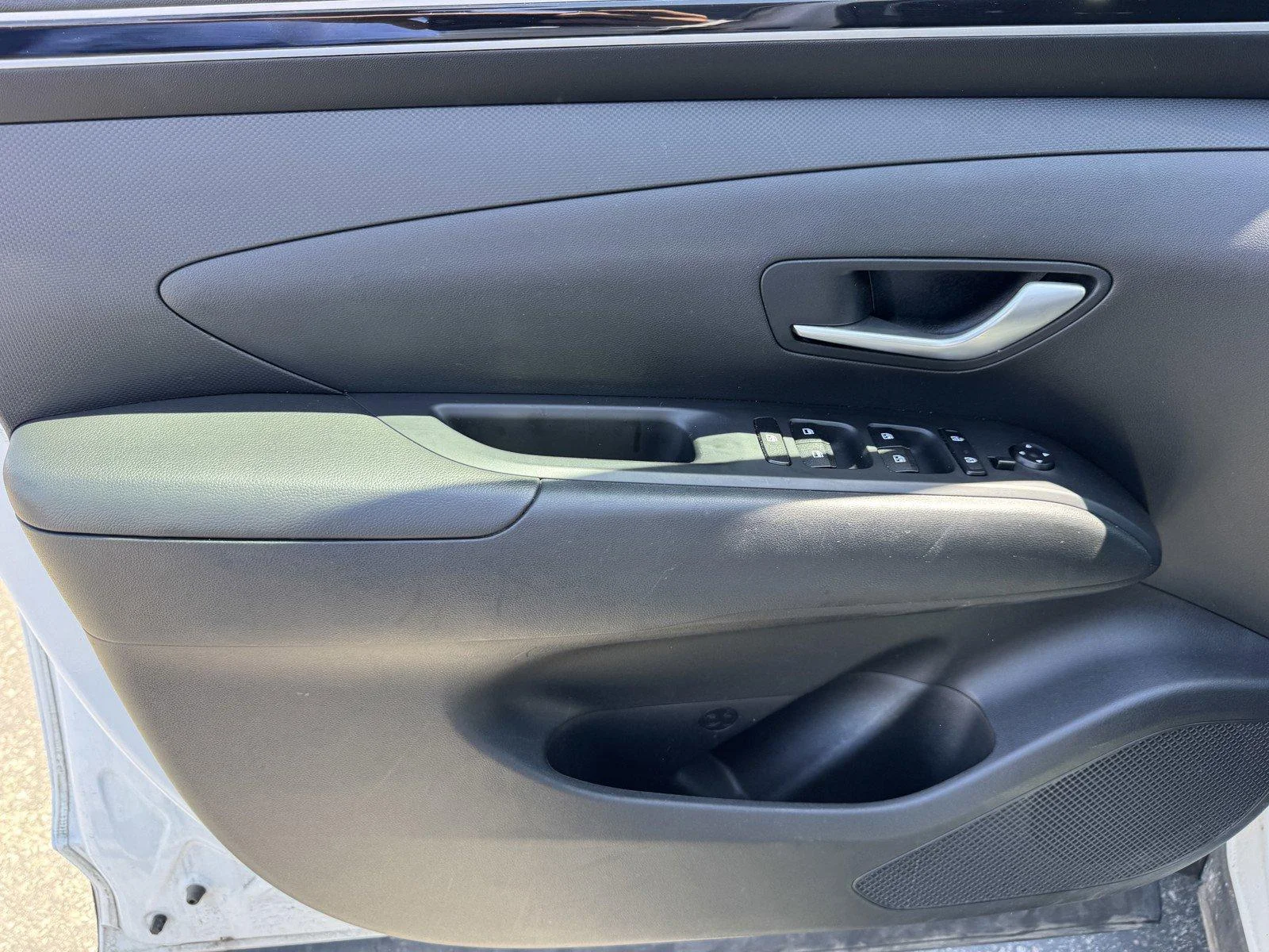 Used 2024 White Pearl Hyundai SEL image 15