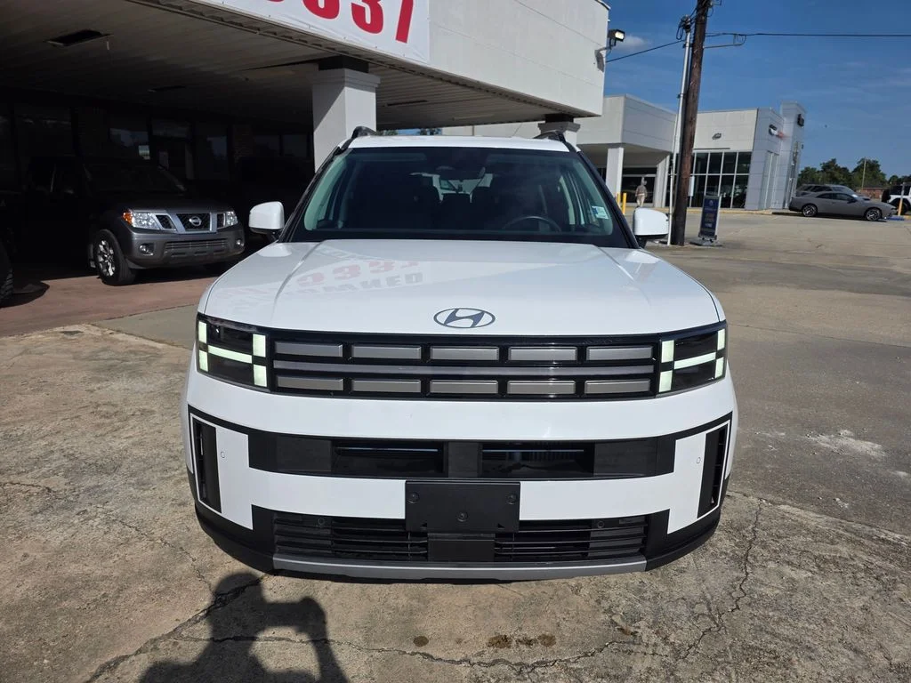 Used 2026 White Hyundai SEL image 10