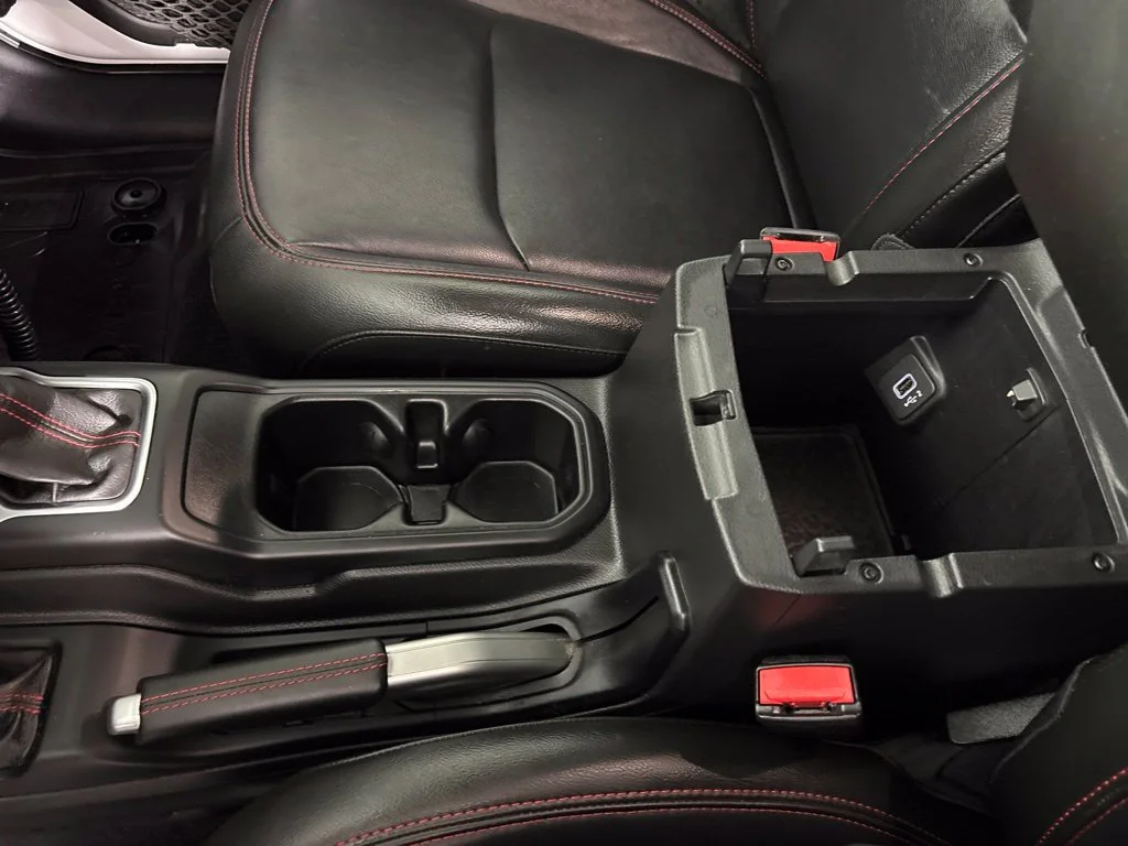 Used 2022 White Jeep Rubicon image 49