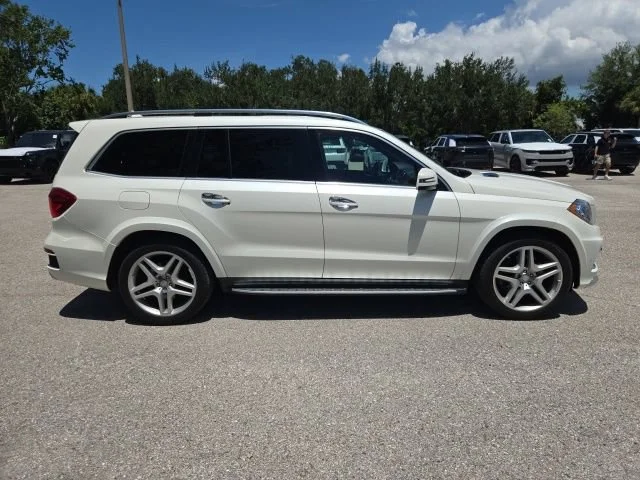 Used 2015 Diamond White Metallic Mercedes-Benz GL 550 image 6