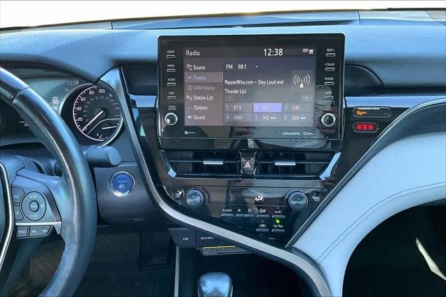2021 Toyota Camry XLE - Photo 6