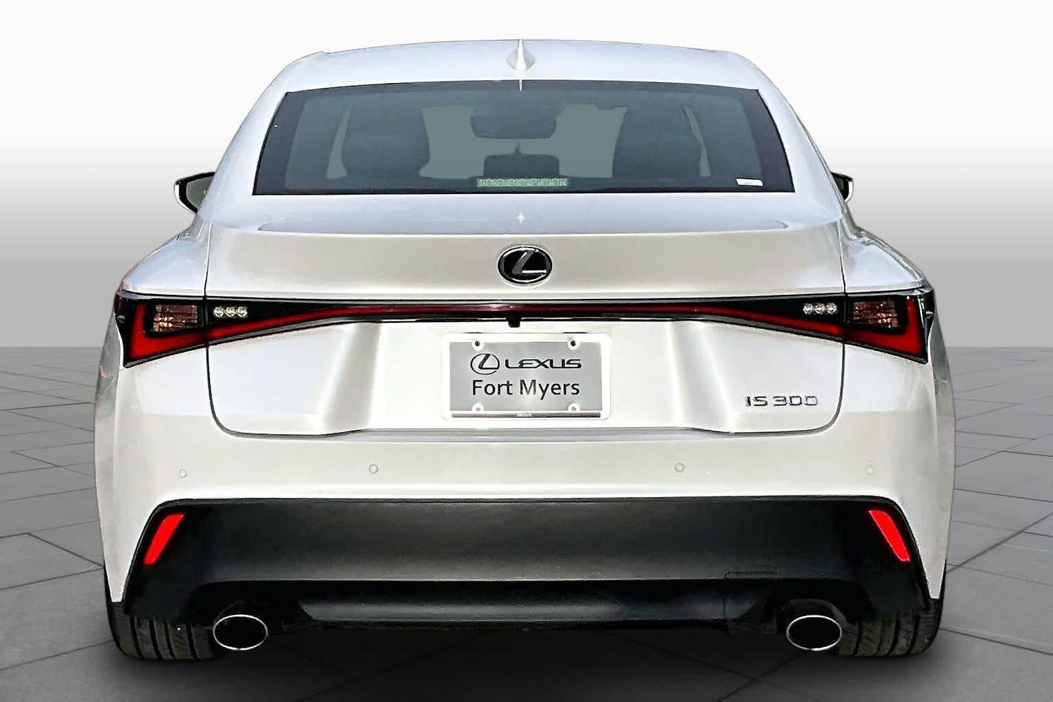 Used 2023 Eminent White Pearl Lexus  image 5