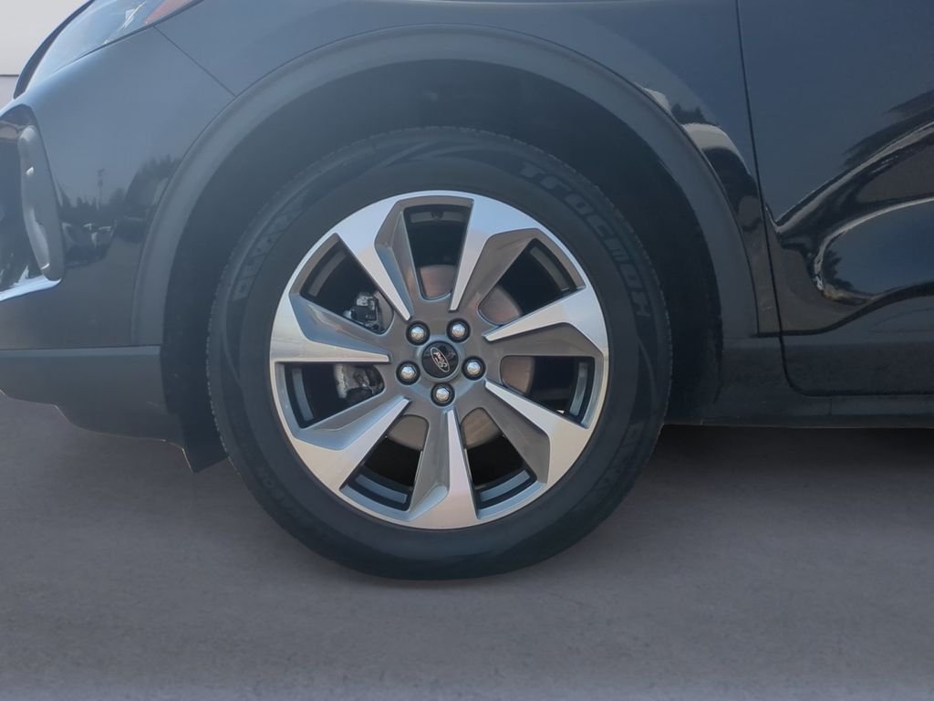 Used 2024 Black Ford Platinum image 11