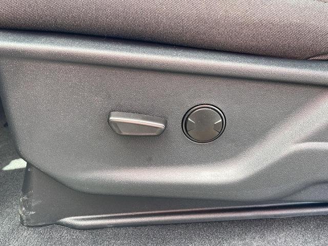 New 2026 Marsh Gray Ford XLT image 42