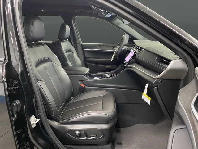 2025 Jeep Grand Cherokee L Limited - Photo 33