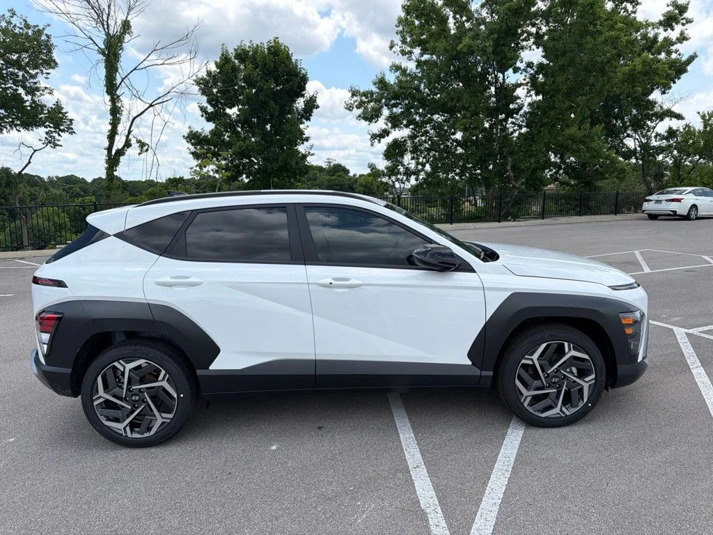 New 2026 Atlas White Hyundai SEL Premium image 6