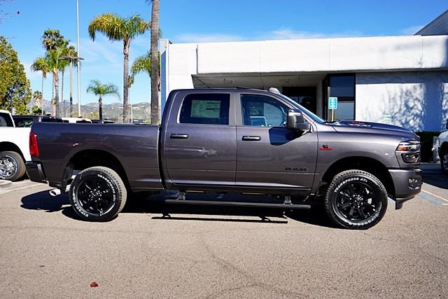 New 2026 Granite Crystal Metallic Clear-Coat Exterior Paint RAM Laramie image 6