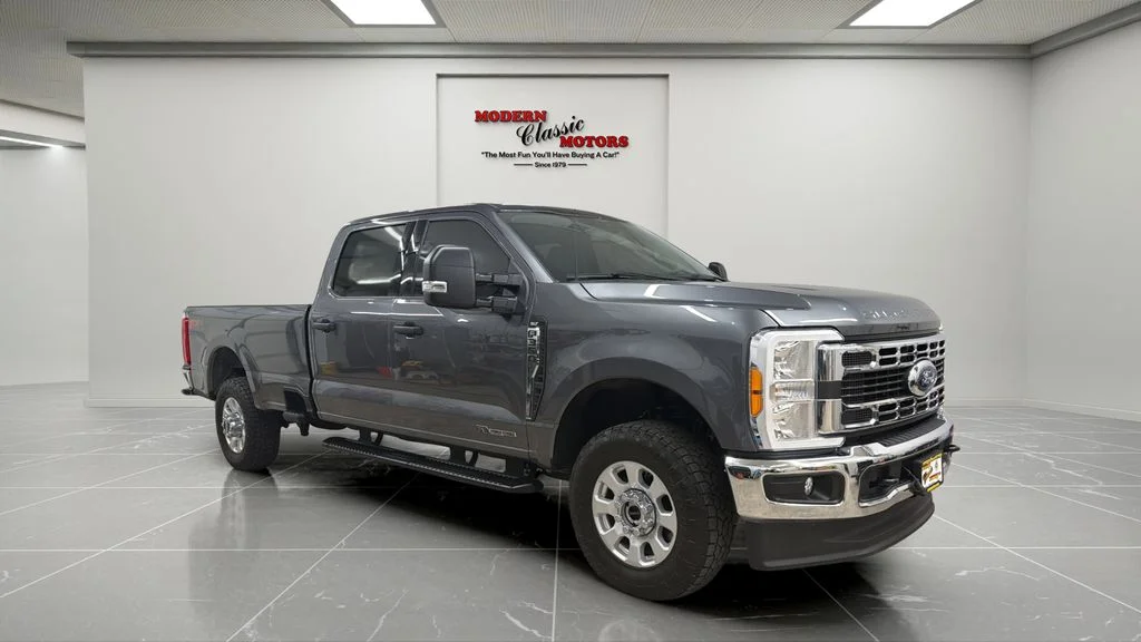 2023 Ford F-350 XLT 4x4 Crew Cab 8' Box SRW's photo